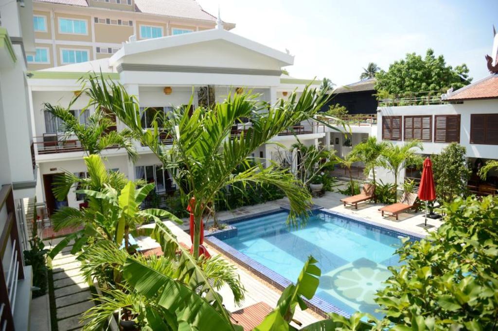 Ropanha Boutique Hotel Sihanoukville Exterior foto