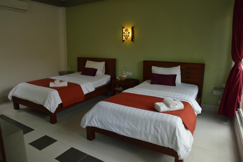 Ropanha Boutique Hotel Sihanoukville Exterior foto